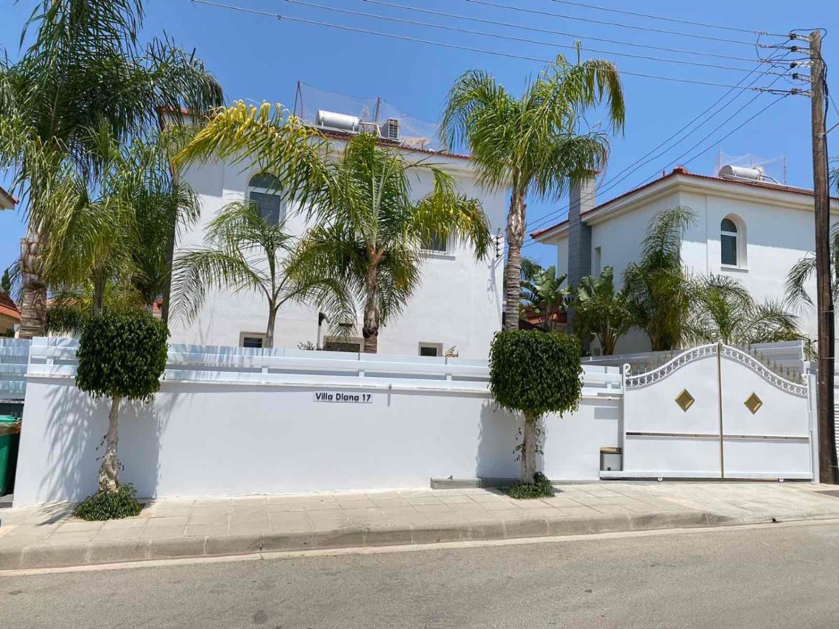Villa Diana - 200 Meters From Kapparis, Fireman'S Beach Paralimni Buitenkant foto