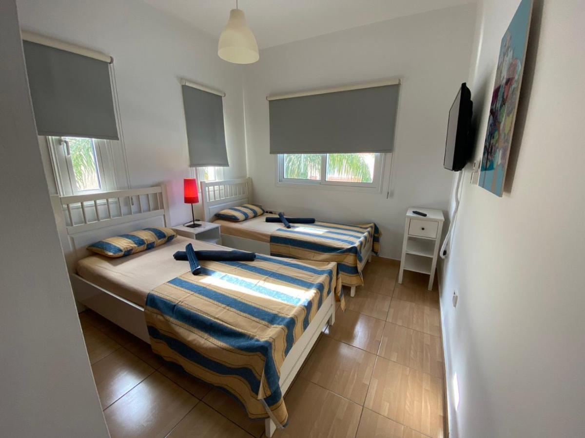 Villa Diana - 200 Meters From Kapparis, Fireman'S Beach Paralimni Buitenkant foto
