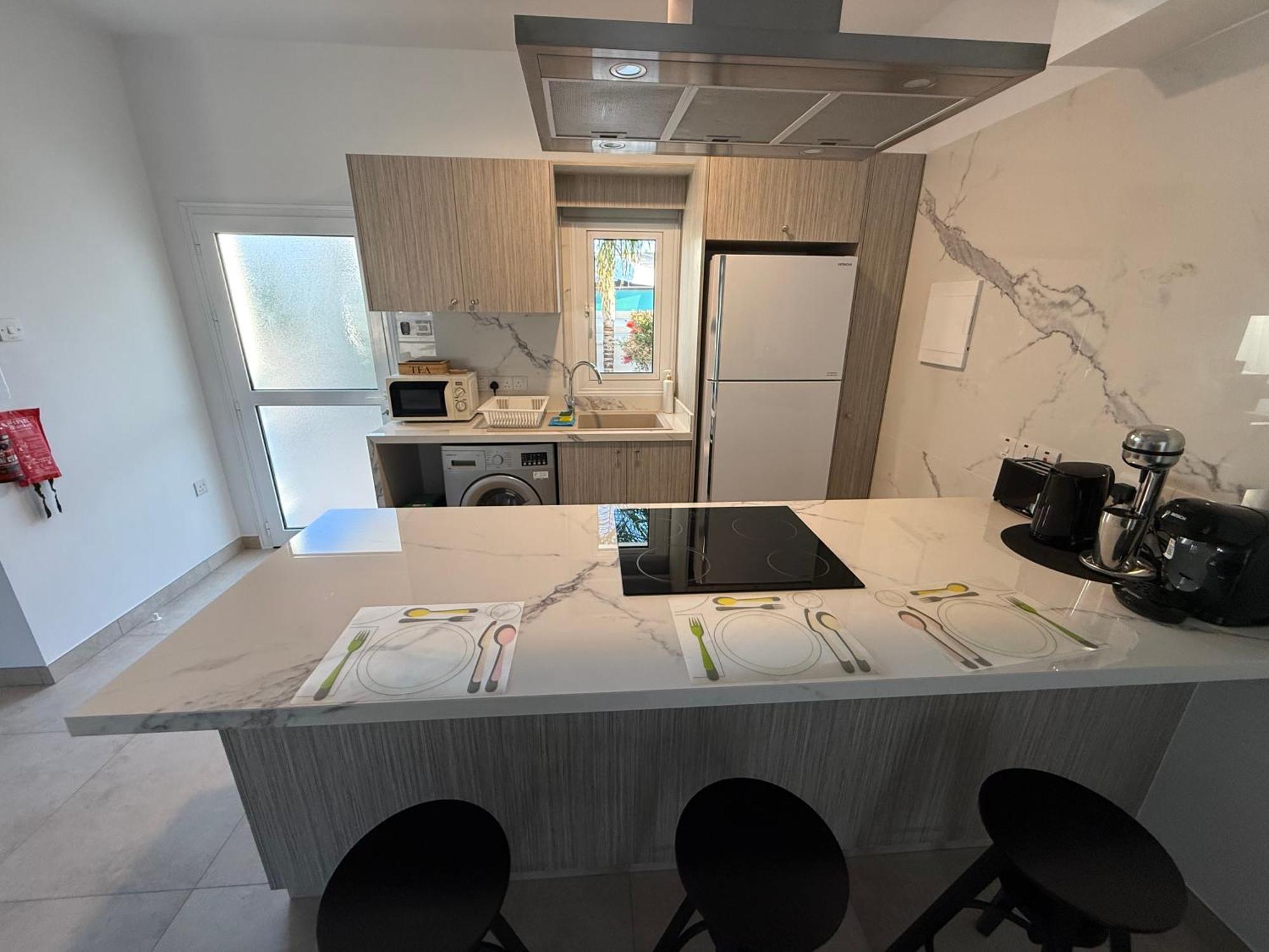 Villa Diana - 200 Meters From Kapparis, Fireman'S Beach Paralimni Buitenkant foto